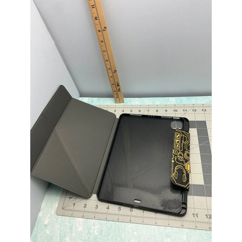 Trust Me I'm A Gamer iPad Pro 11 Case Black Gold Folding‎ Stand Pencil Holder